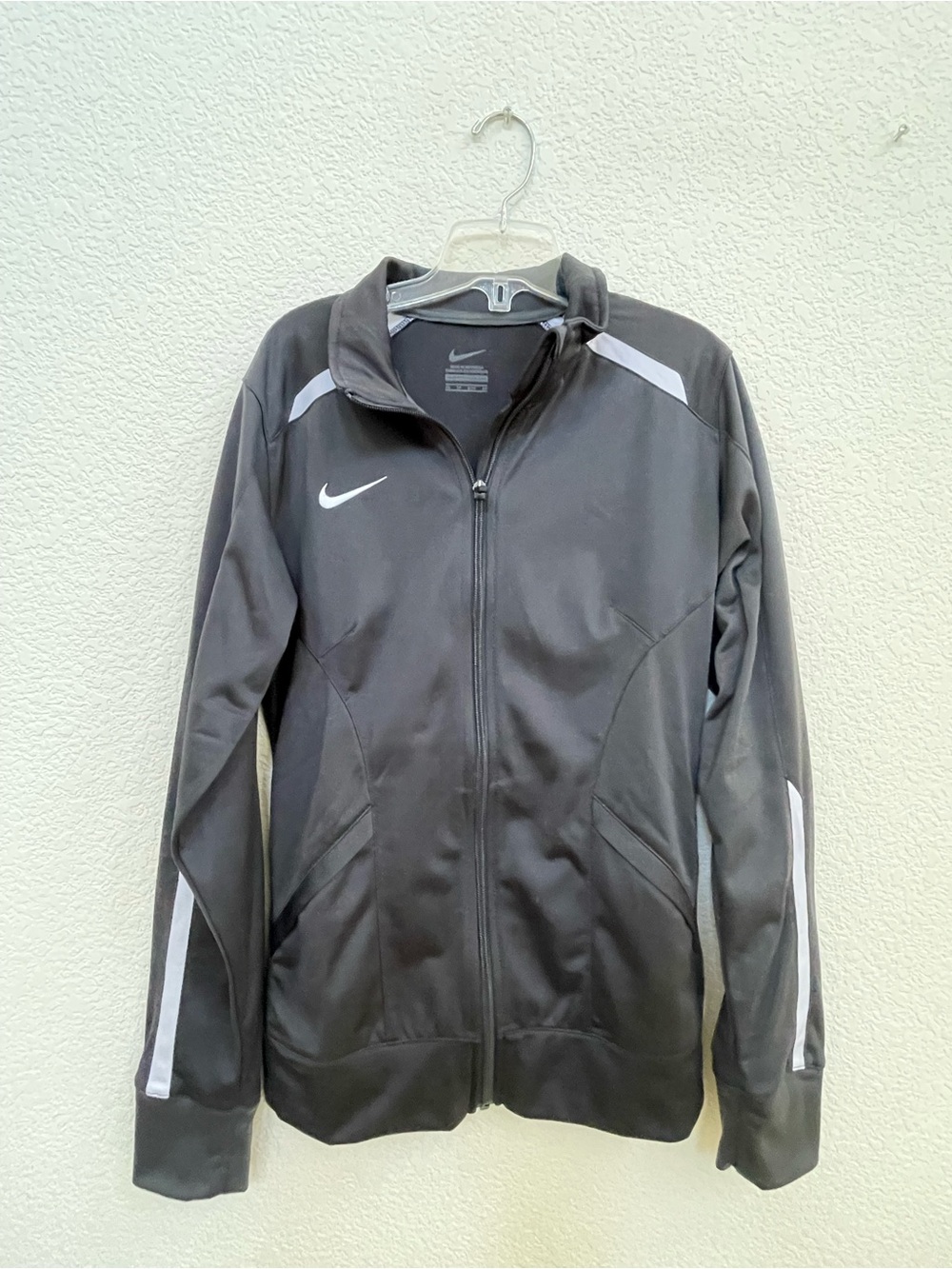nike dark gray track jacket women's XS